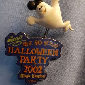 Mickey's Not So Scary Halloween Party-2002-LE-7500